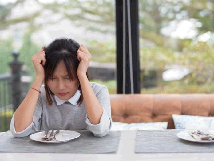 foods make migraines worse