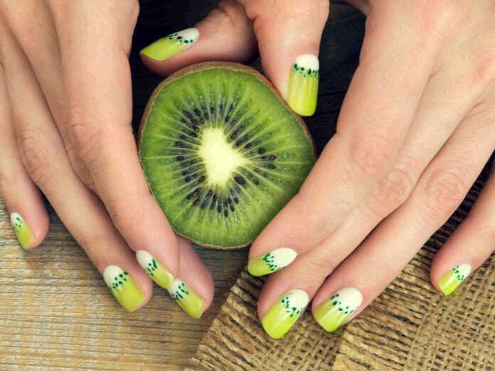 Should you eat kiwi skins
